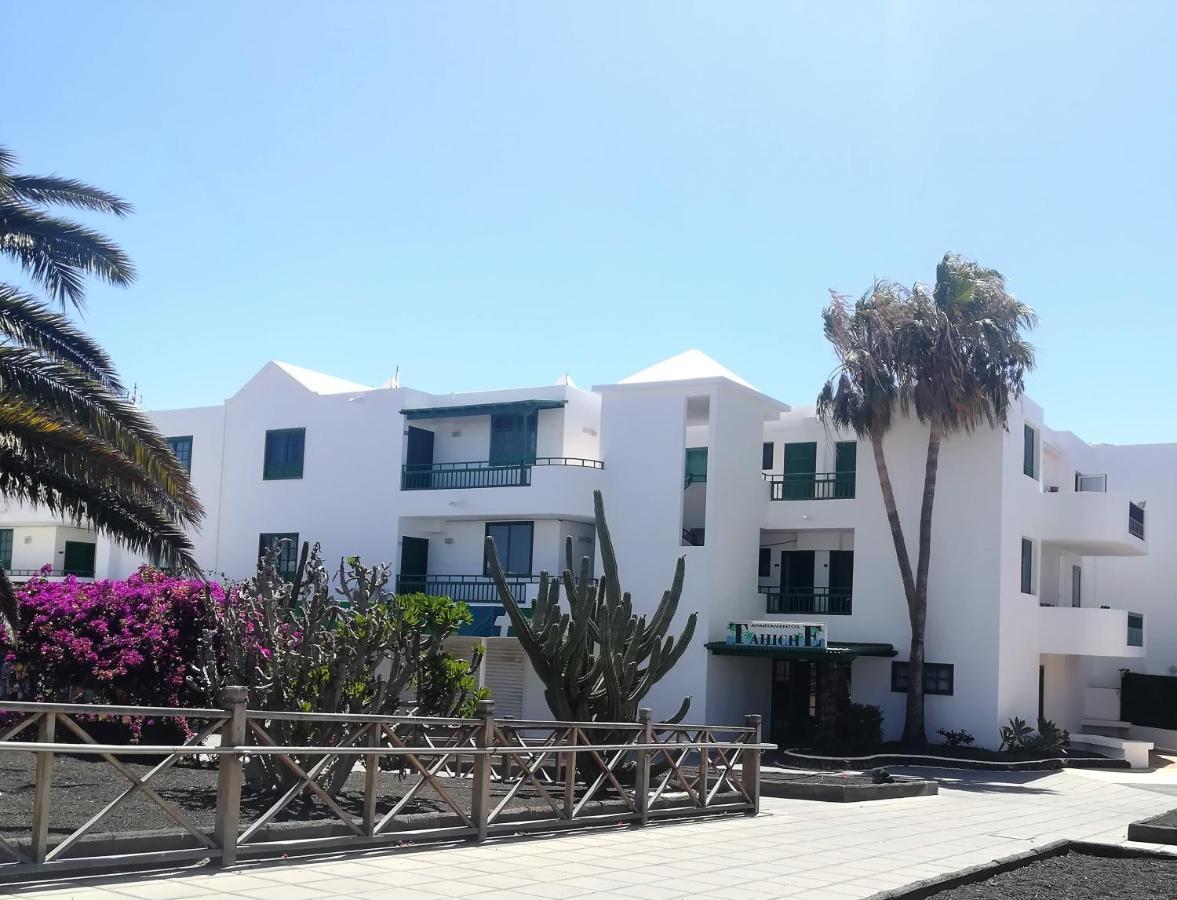 Marina Beach-Apartamentos Tahiche Costa Teguise Exteriör bild